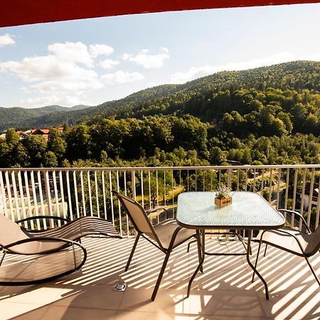 Top View Apartment Sinaia Luaran gambar