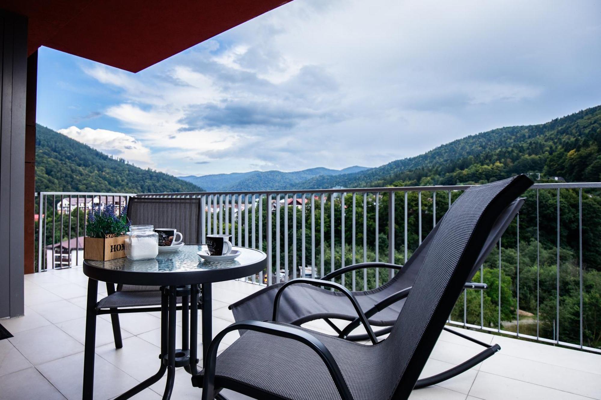 Top View Apartment Sinaia Luaran gambar