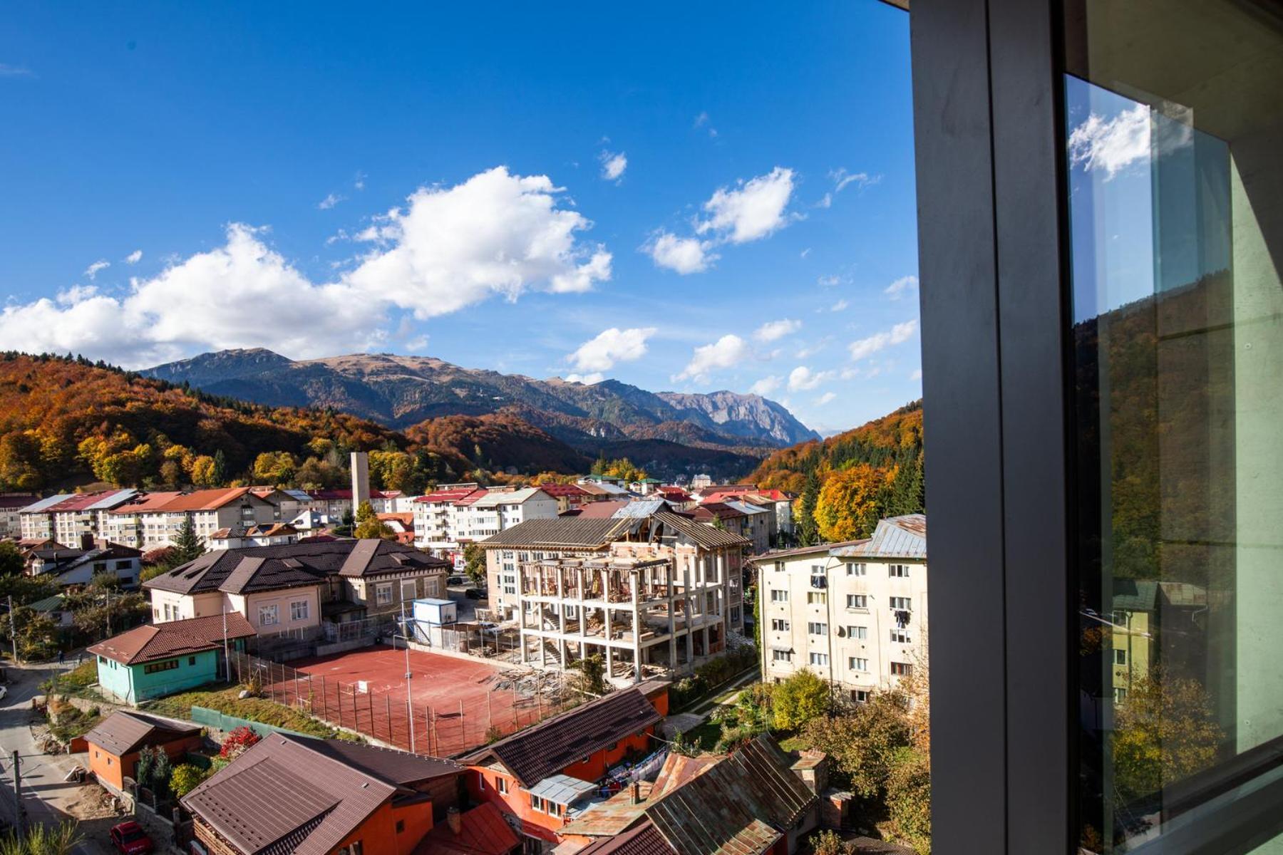 Top View Apartment Sinaia Luaran gambar